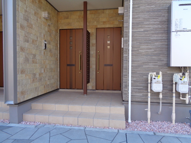 15/21 エントランス