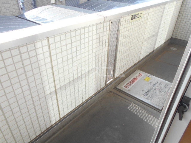 18/27 バルコニー