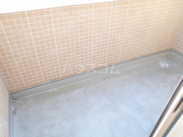 19/26 バルコニー