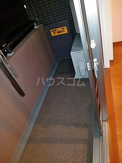 19/30 バルコニー