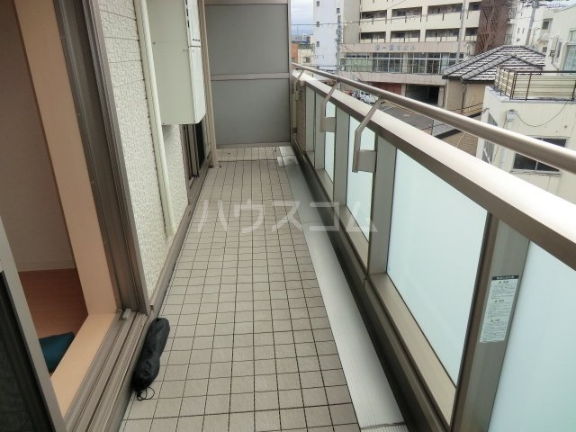 20/30 バルコニー