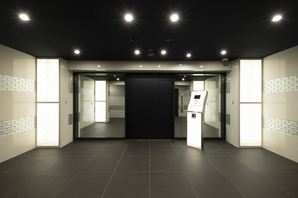 2/3 エントランス