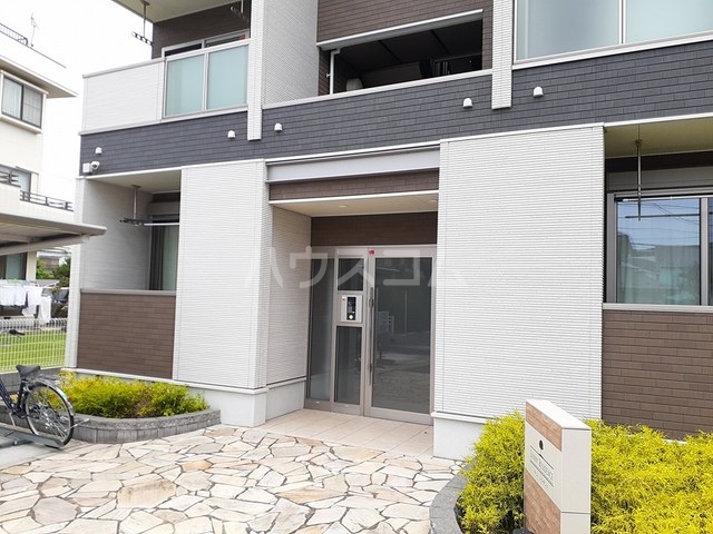 3/10 エントランス