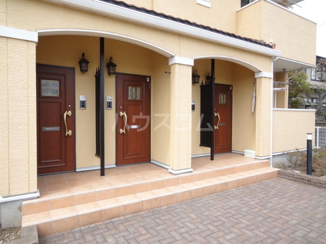 16/25 エントランス