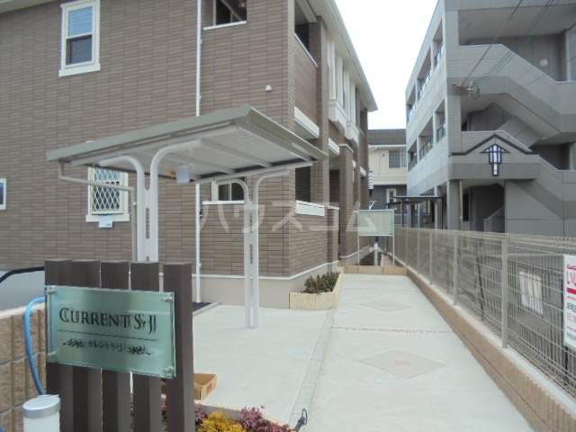 13/19 エントランス