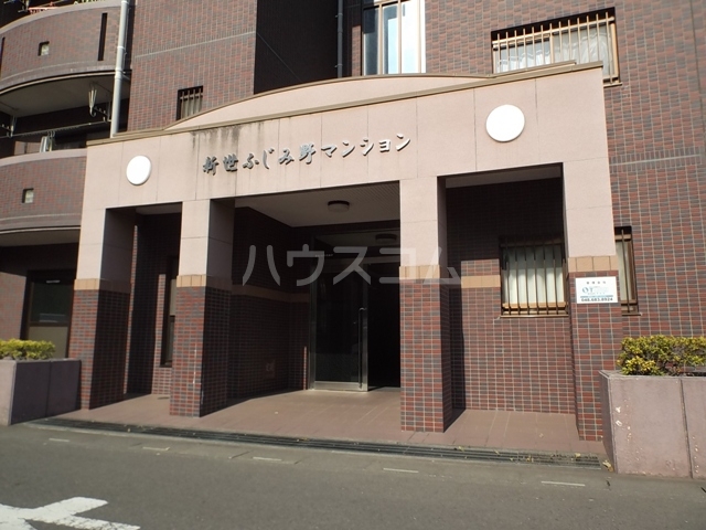 19/28 エントランス