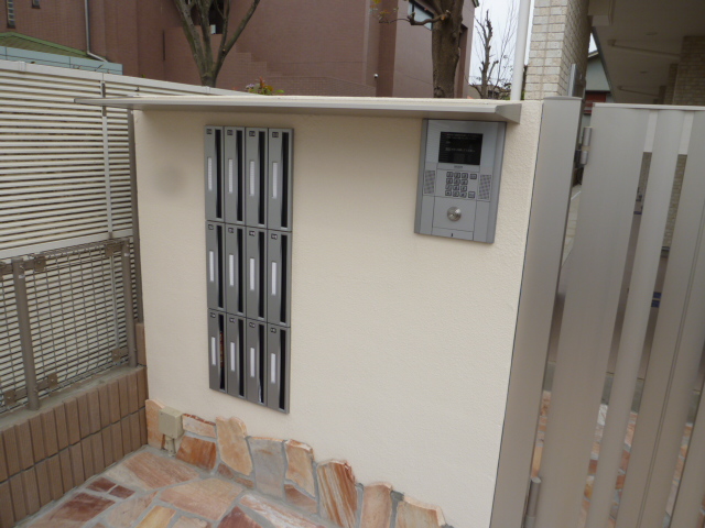 17/27 エントランス