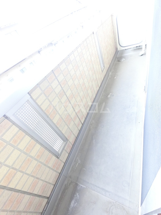 13/21 バルコニー