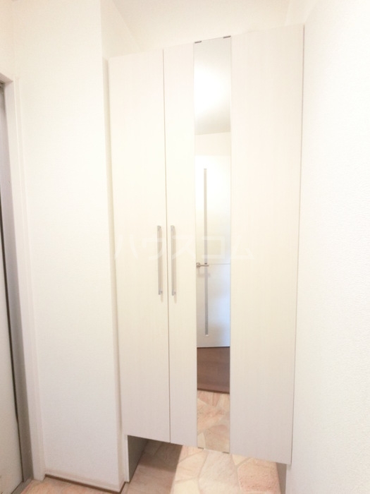 17/21 エントランス