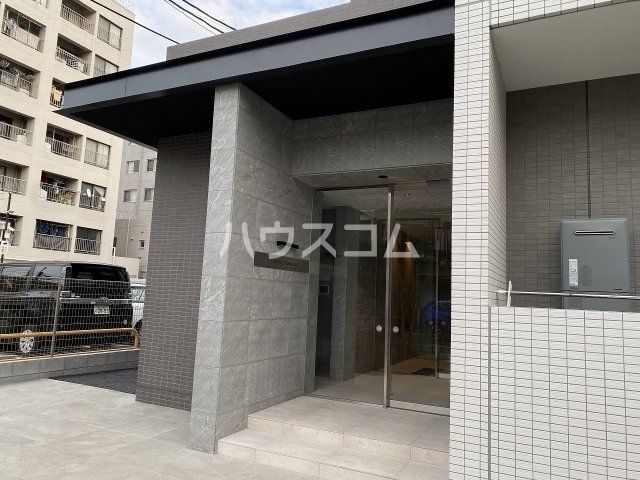 21/30 エントランス