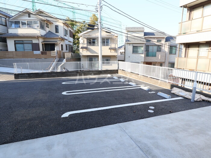 19/27 駐車場