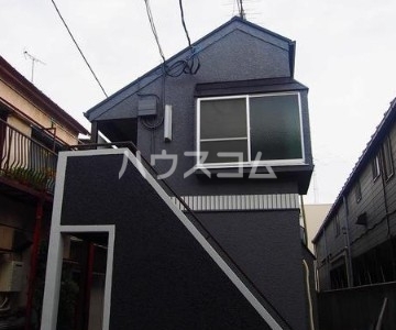 19/23 エントランス