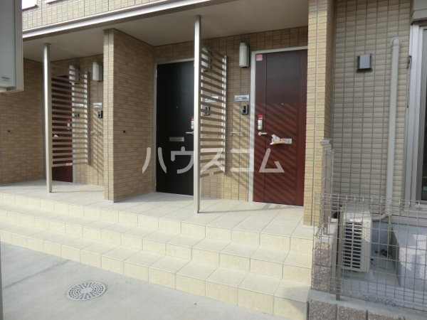 2/3 エントランス