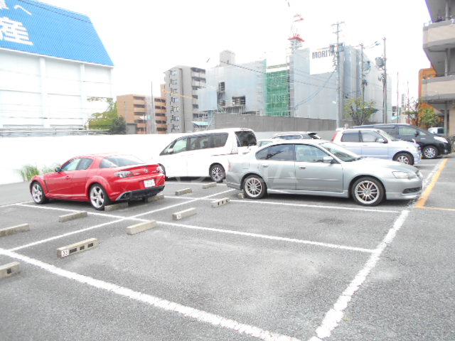 22/30 駐車場