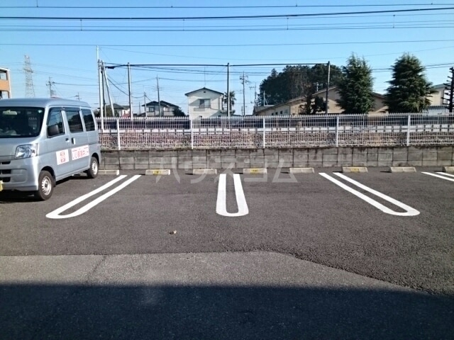 17/23 駐車場