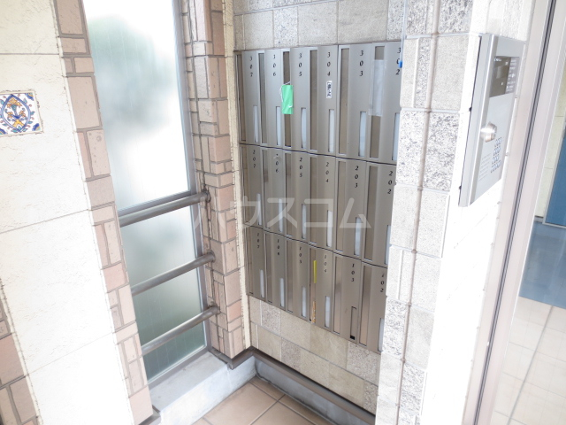 22/30 エントランス