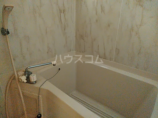 14/30 浴室