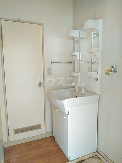 17/30 洗面