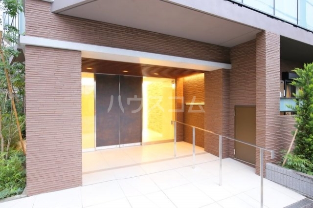 20/25 エントランス