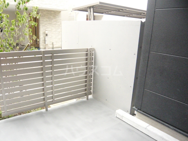 18/30 バルコニー