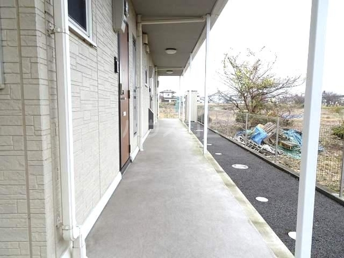 18/21 エントランス