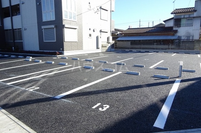 21/25 駐車場