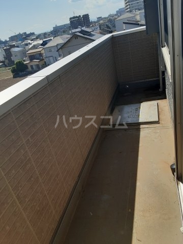 20/30 バルコニー