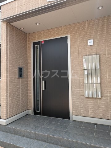 26/30 エントランス