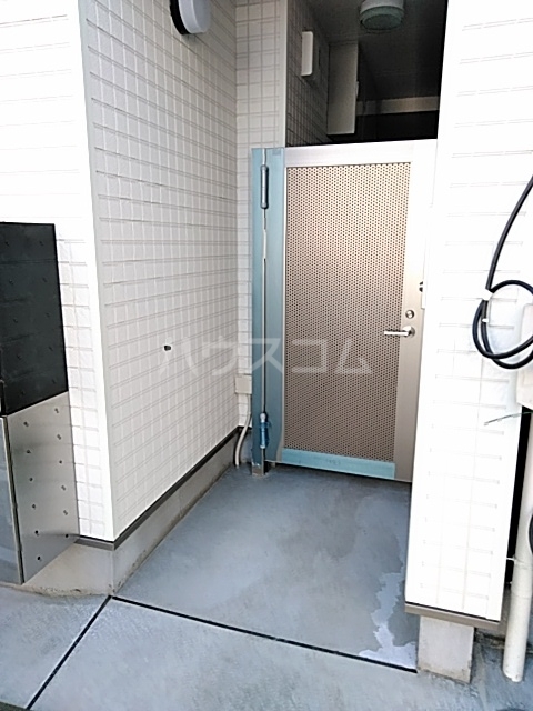 2/8 エントランス