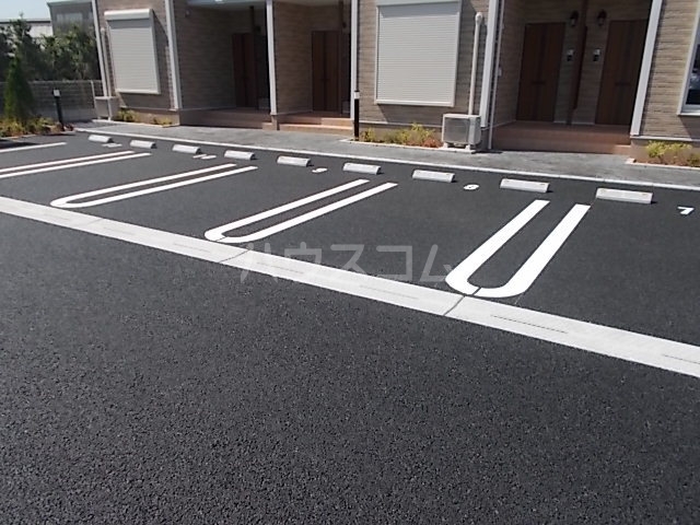 14/20 駐車場