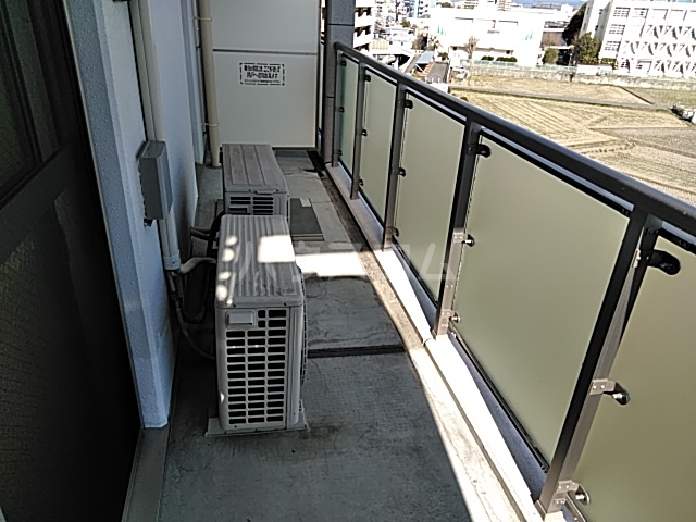 21/30 バルコニー