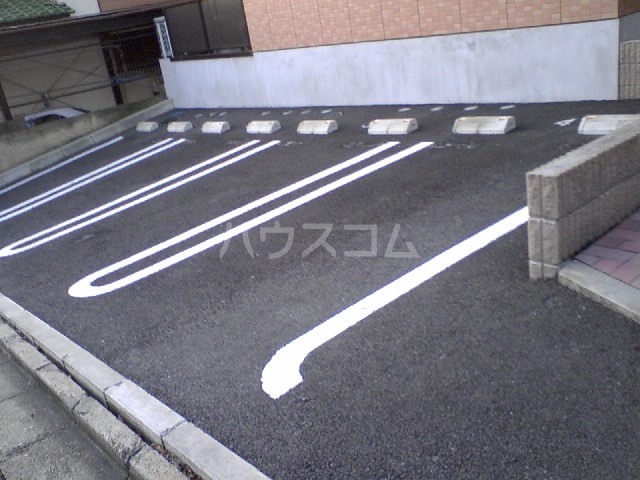 25/30 駐車場