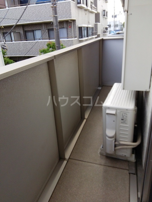 13/21 バルコニー