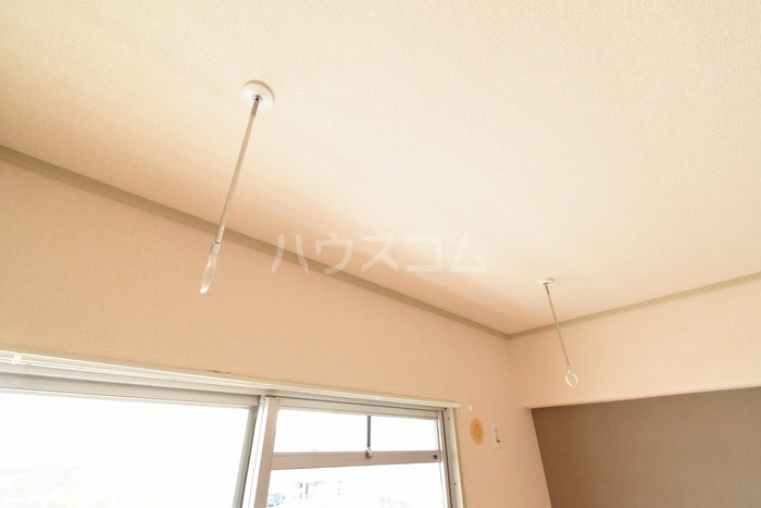 23/26 エントランス