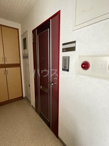 28/29 エントランス