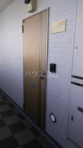 14/25 エントランス