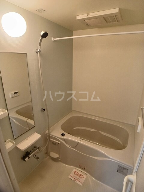 13/30 浴室