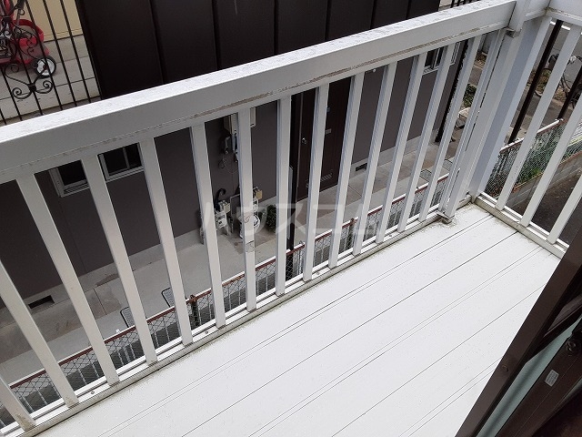 18/25 バルコニー