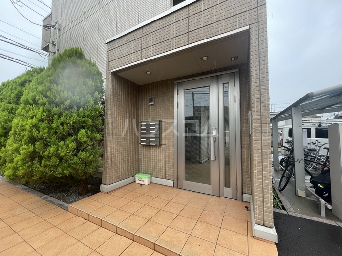 14/25 エントランス