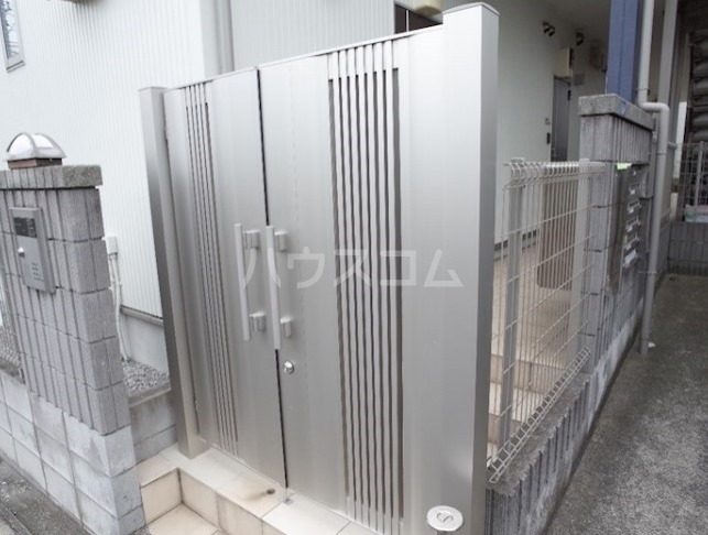 14/24 エントランス