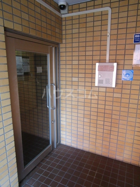 29/30 エントランス