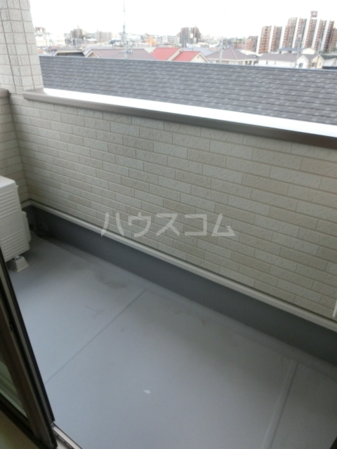 19/27 バルコニー