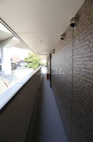 18/21 エントランス