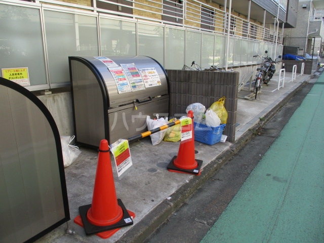 14/17 エントランス