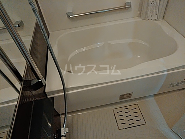 17/30 浴室