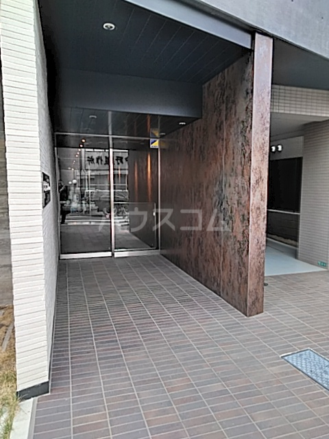 15/22 エントランス