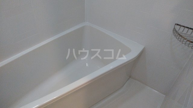 13/30 浴室