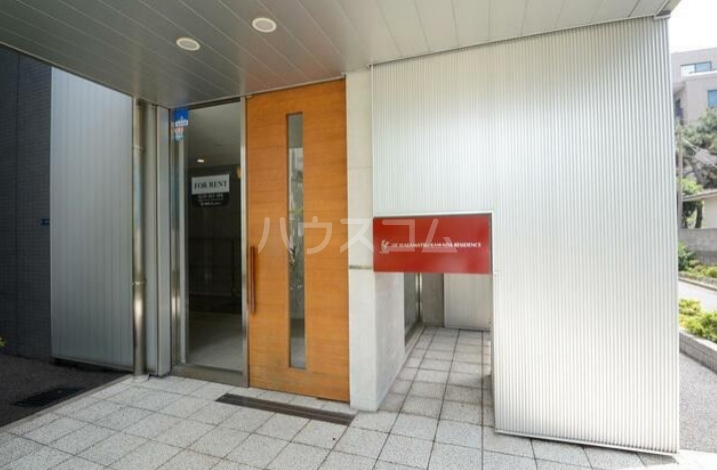 14/19 エントランス