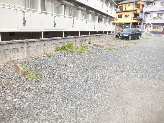 20/29 駐車場