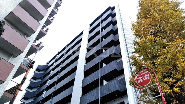 アジールコート新高円寺の外観